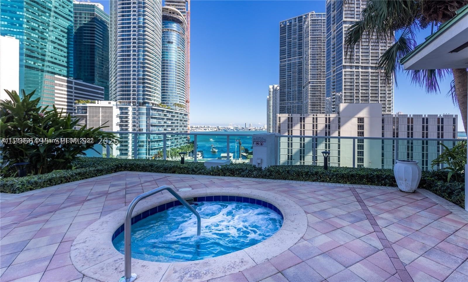 41 SE 5th St #414, Miami FL 33131