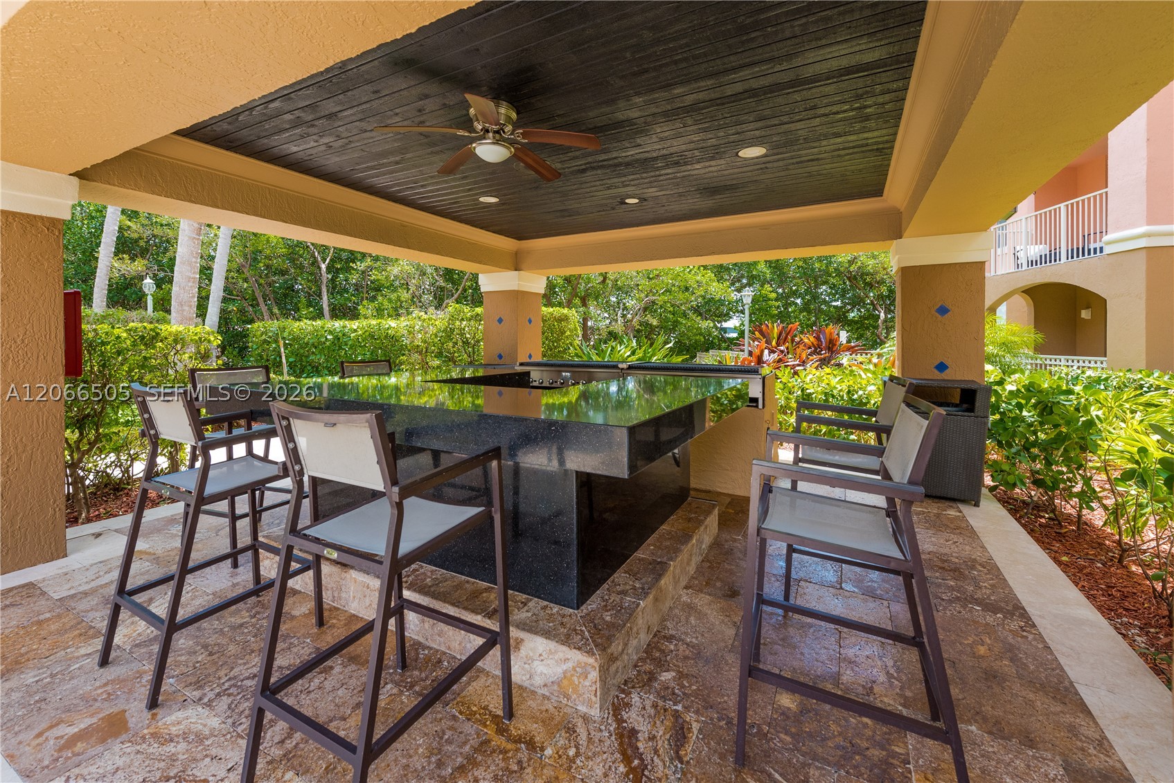 19601 E Country Club Dr #7104, Aventura FL 33180