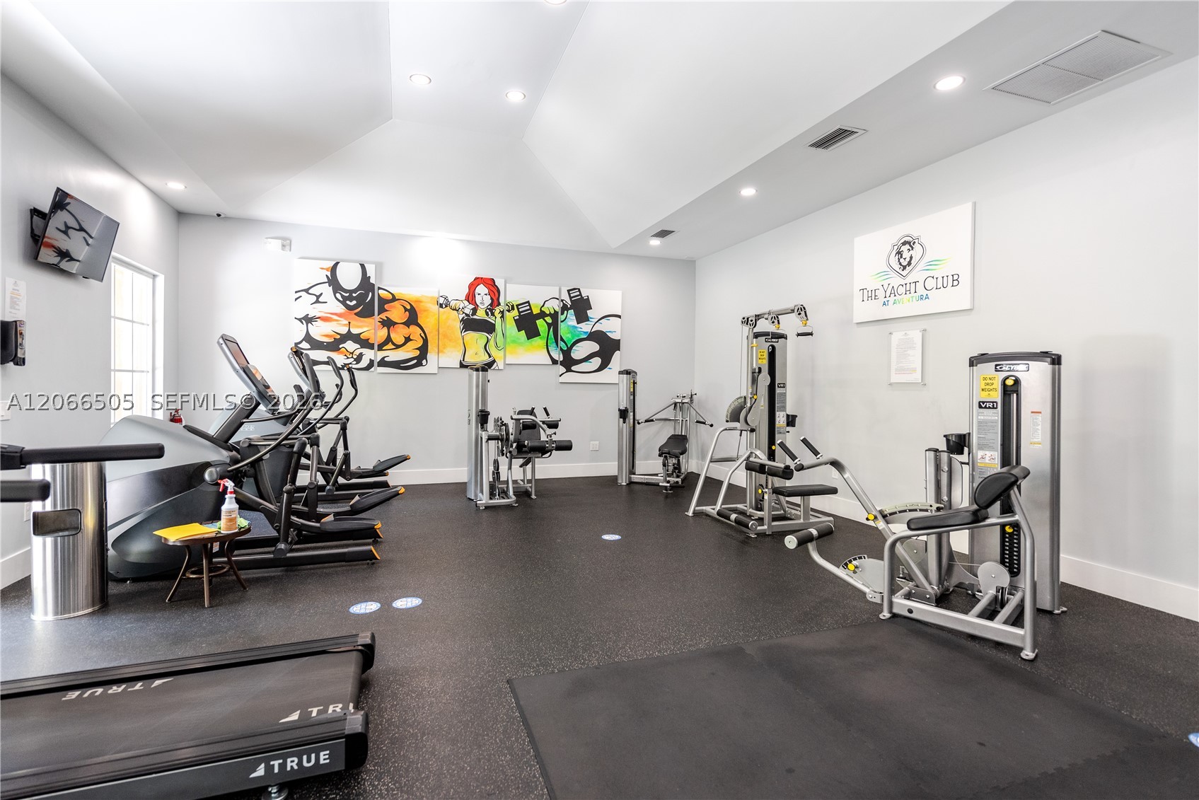 19601 E Country Club Dr #7104, Aventura FL 33180