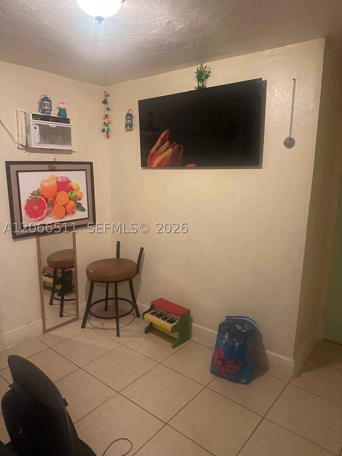 1980 Service Rd, Opa Locka FL 33054