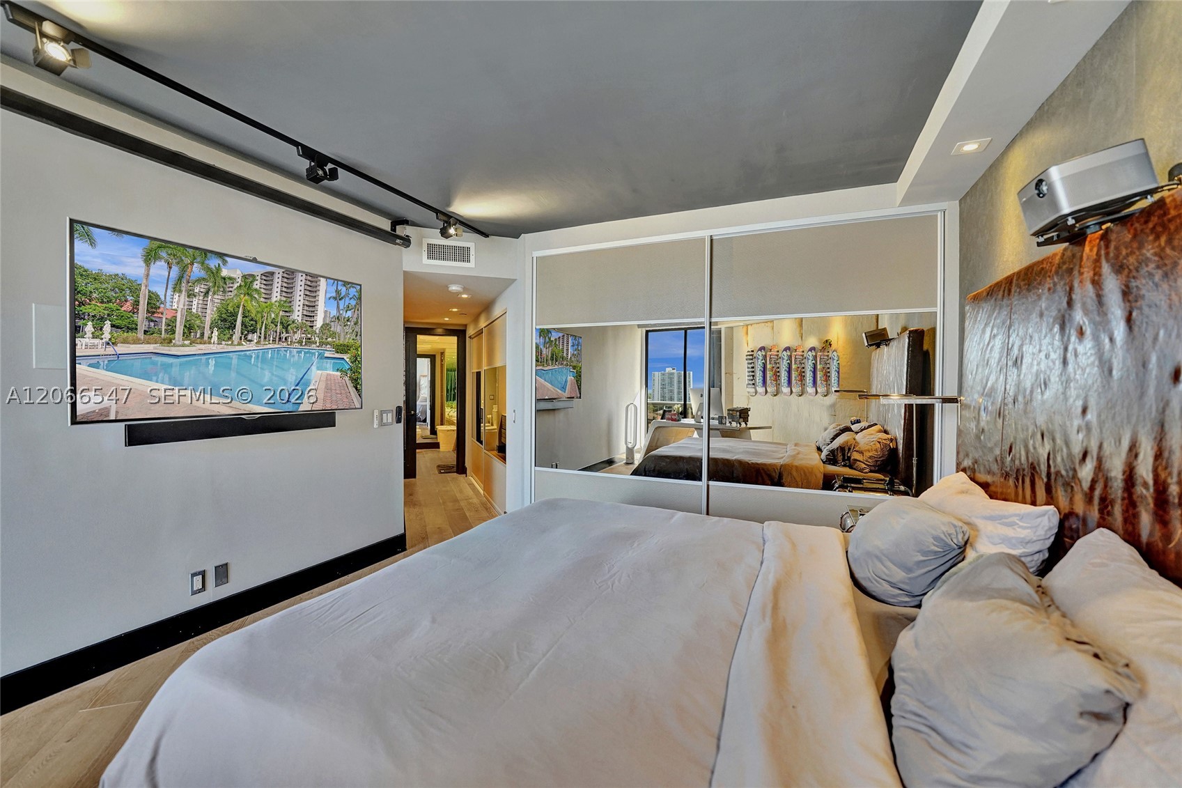 3610 Yacht Club Dr #1206, Aventura FL 33180
