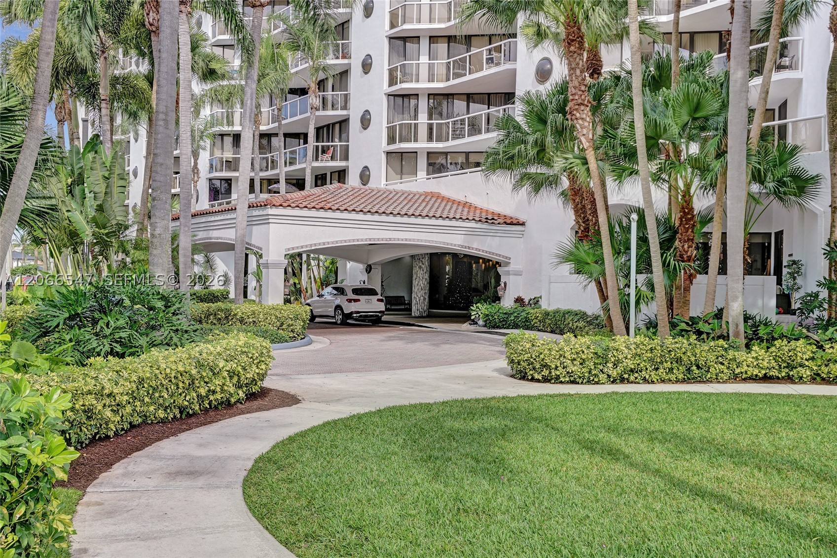 3610 Yacht Club Dr #1206, Aventura FL 33180