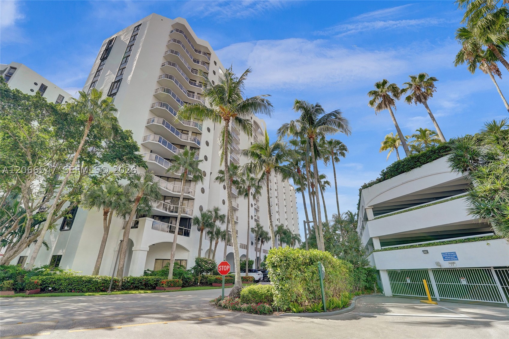 3610 Yacht Club Dr #1206, Aventura FL 33180