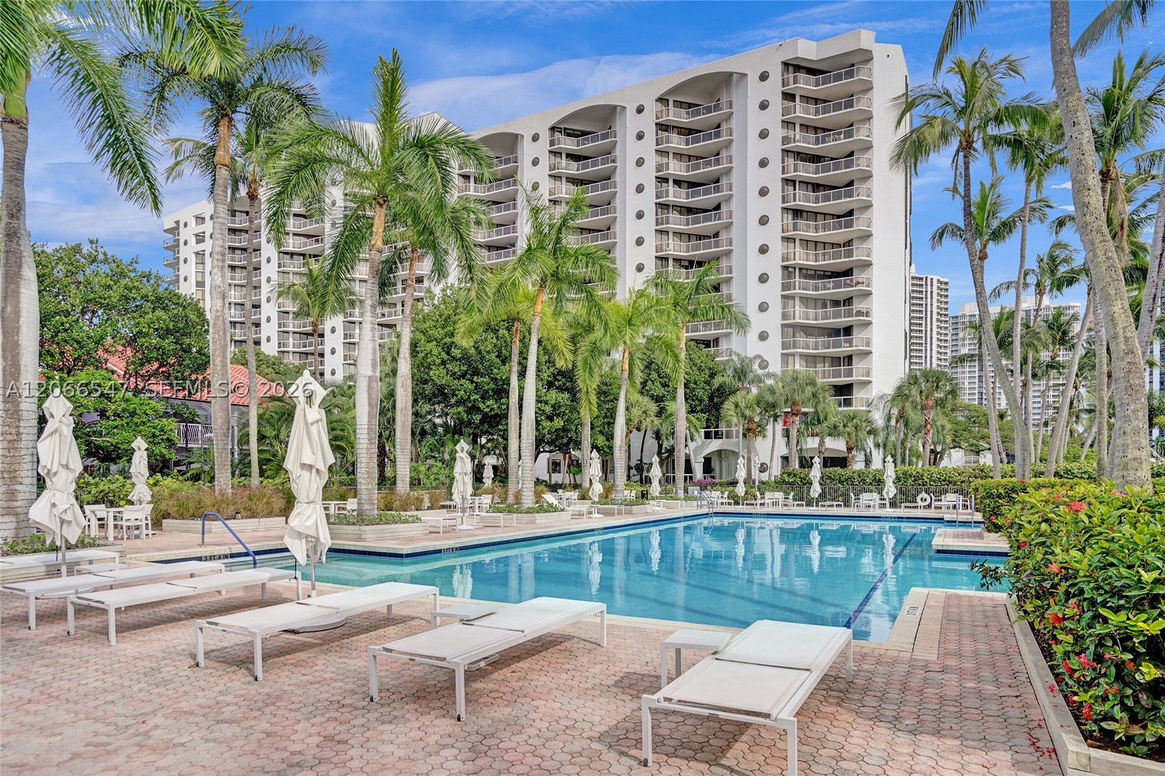 3610 Yacht Club Dr #1206, Aventura FL 33180