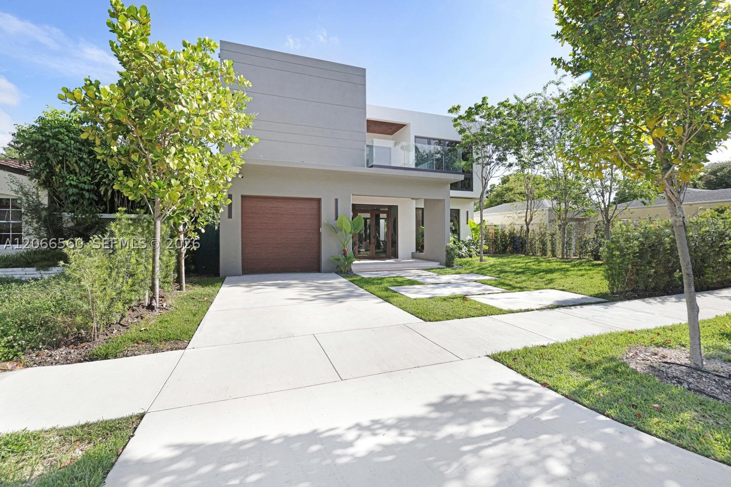 685 NE 81st St, Miami FL 33138