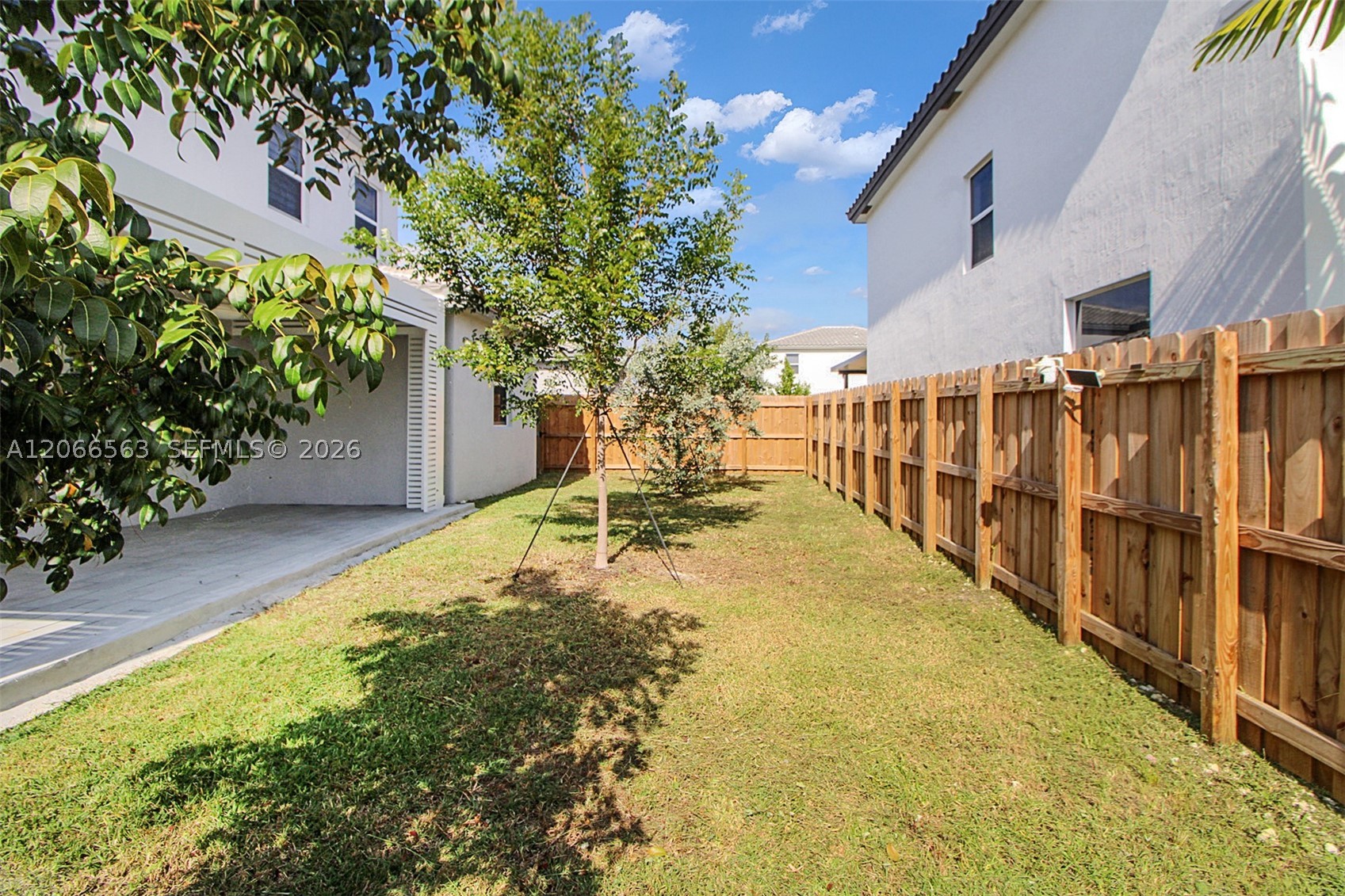 879 SE 26th Ter, Homestead FL 33035