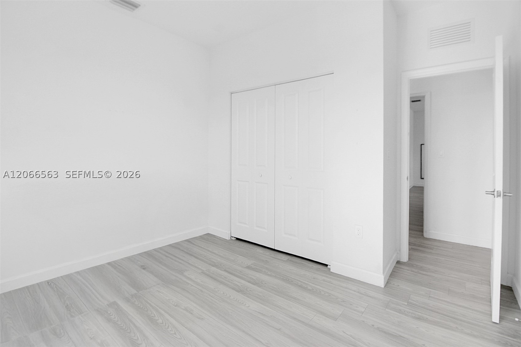 879 SE 26th Ter, Homestead FL 33035