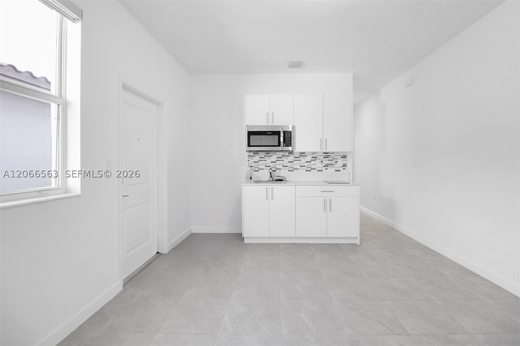 879 SE 26th Ter, Homestead FL 33035