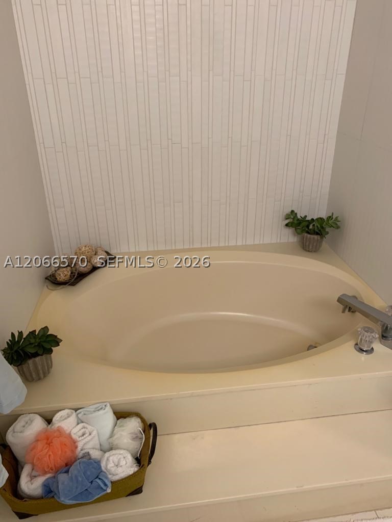251 Crandon Blvd #929, Key Biscayne FL 33149