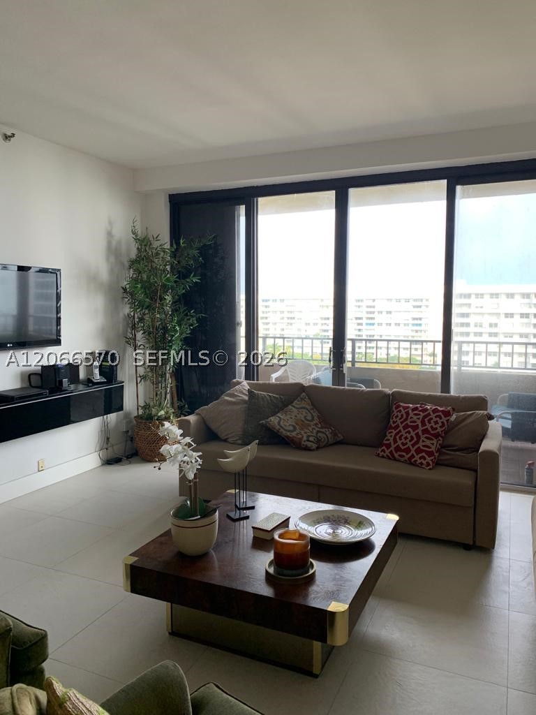 251 Crandon Blvd #929, Key Biscayne FL 33149