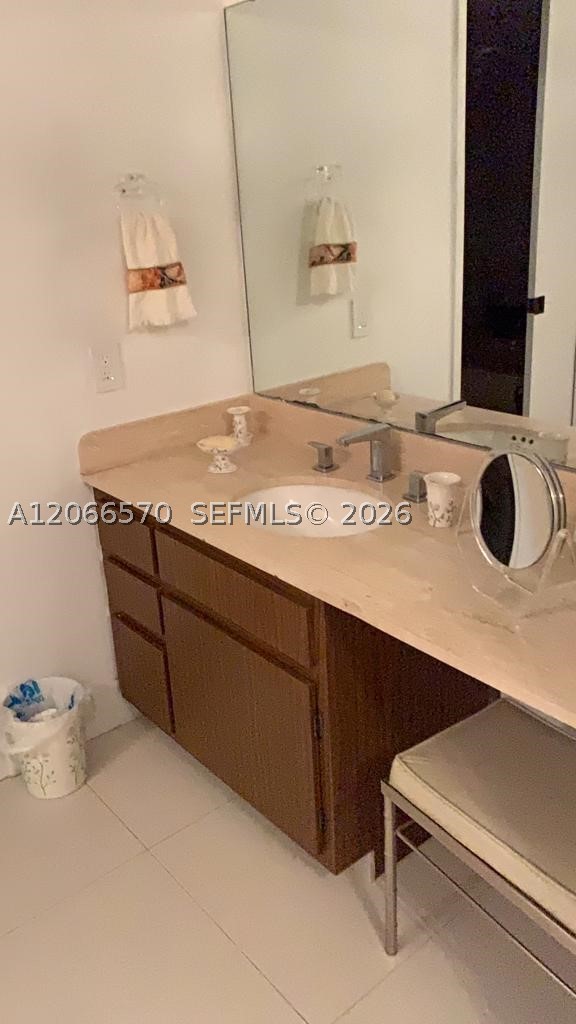 251 Crandon Blvd #929, Key Biscayne FL 33149