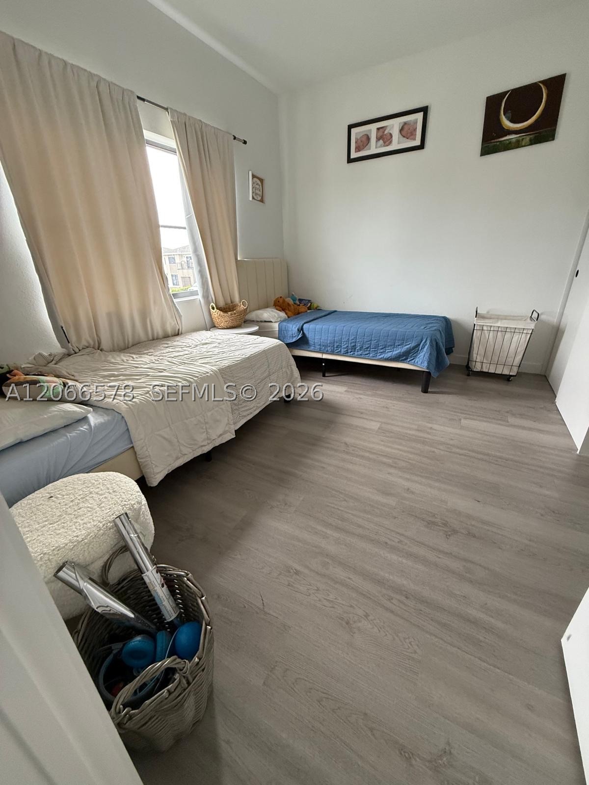 1387 NW 2nd Ln, Florida City FL 33034