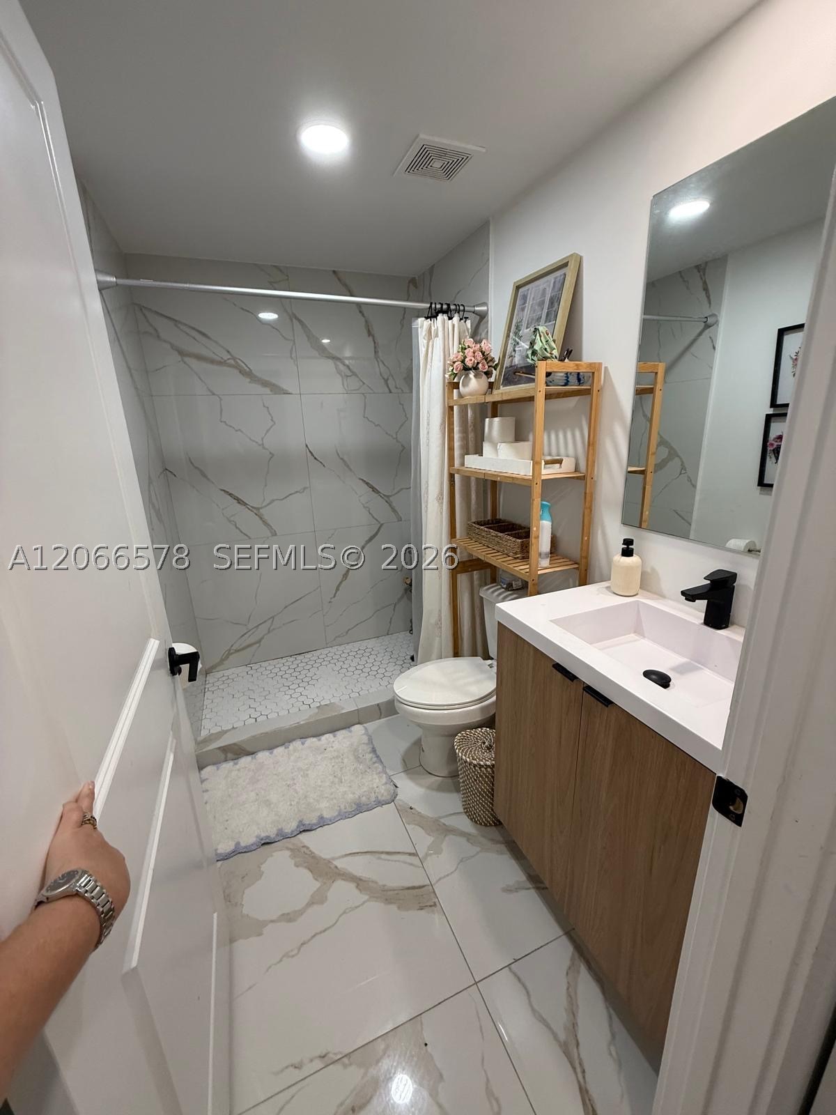 1387 NW 2nd Ln, Florida City FL 33034