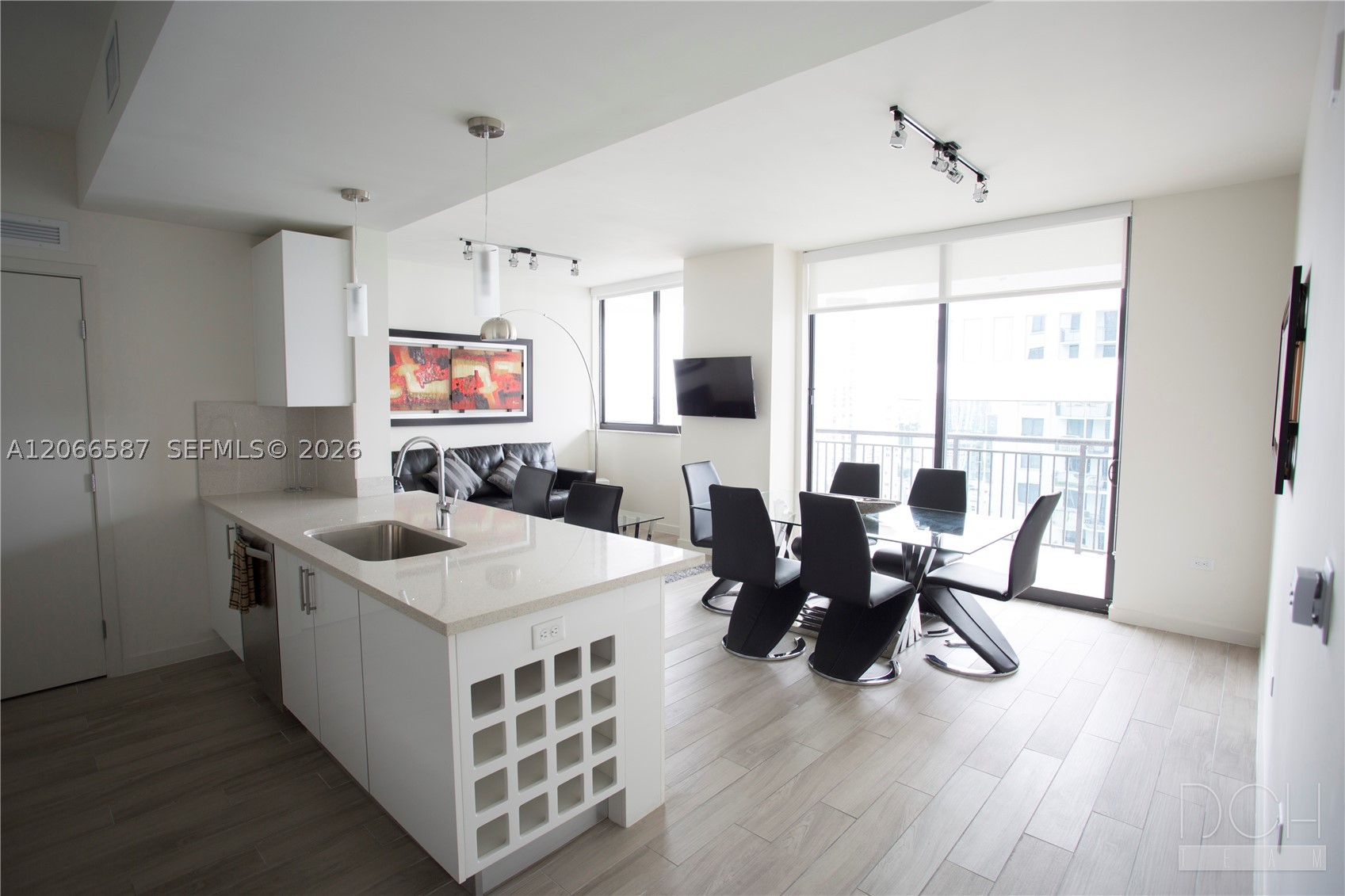 999 SW 1st Ave #2915, Miami FL 33130