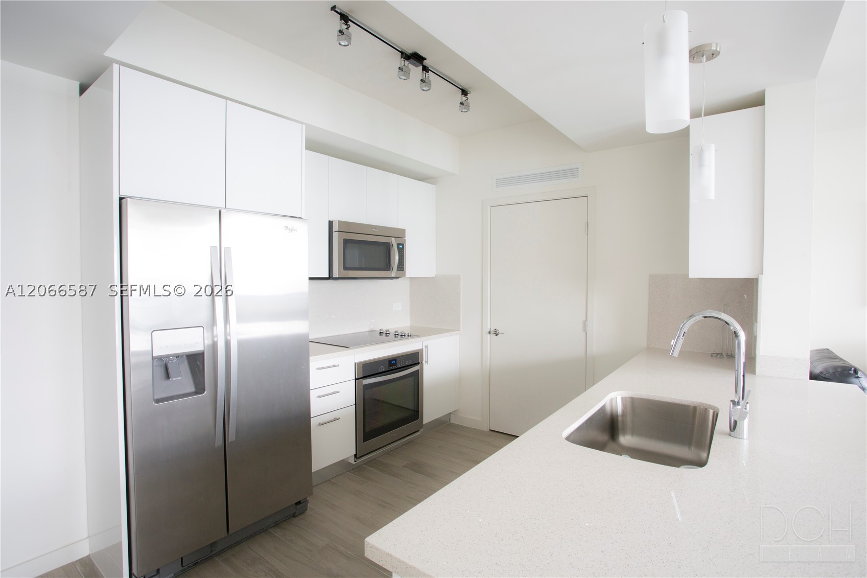 999 SW 1st Ave #2915, Miami FL 33130