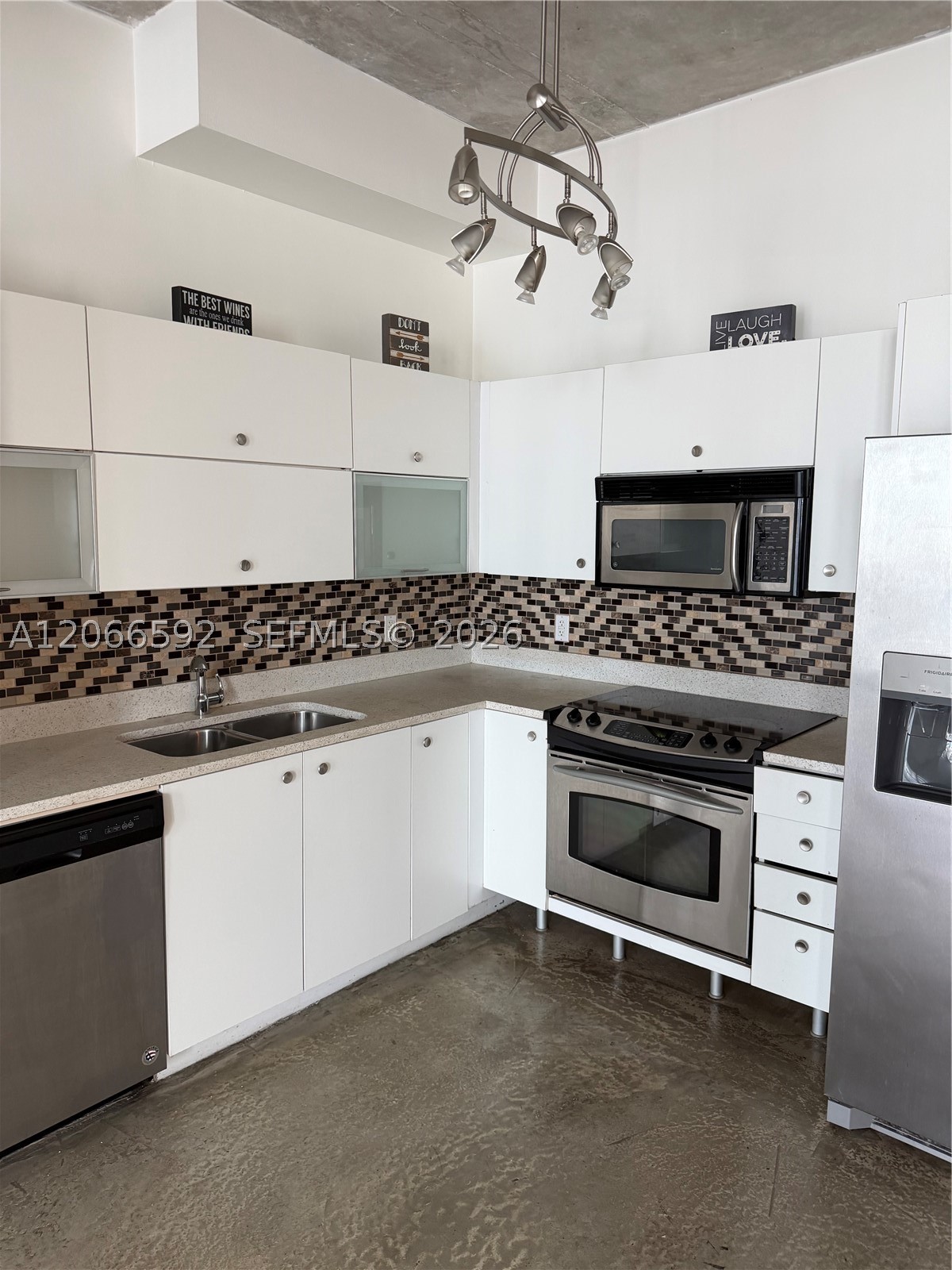 234 NE 3rd St #1603, Miami FL 33132