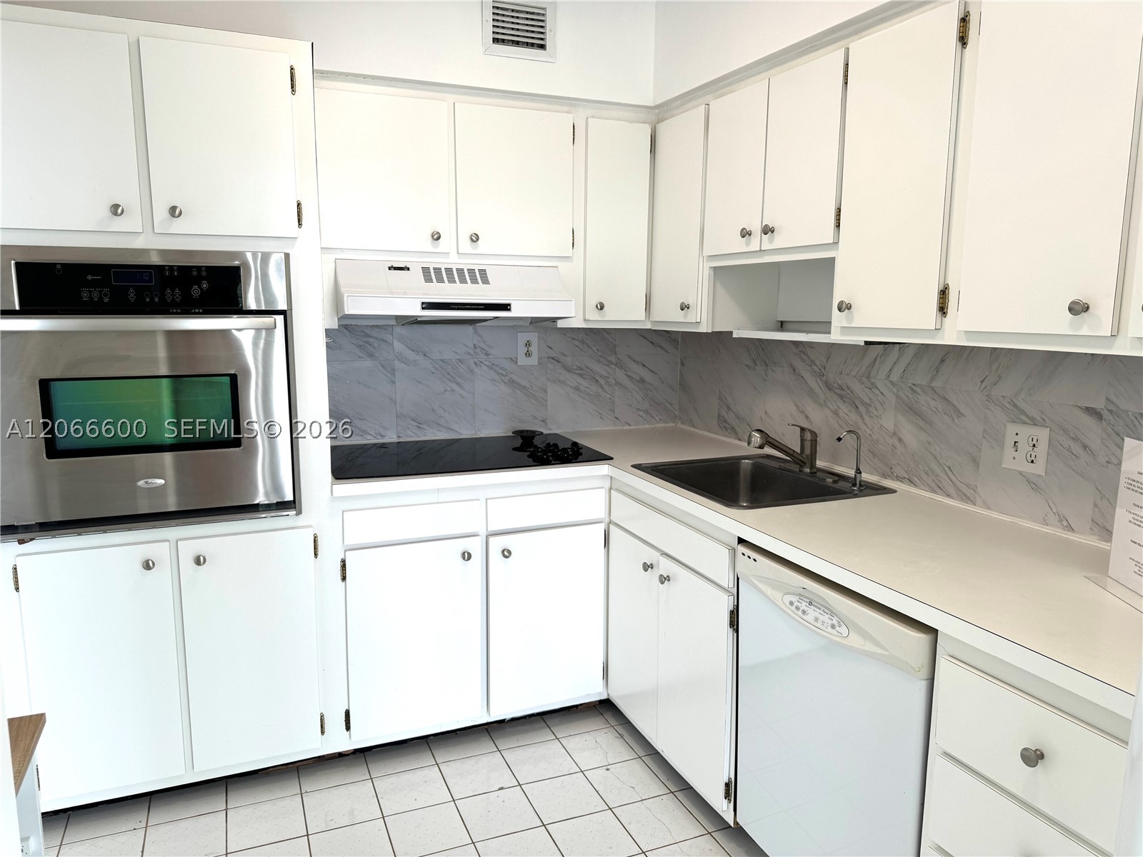 900 Bay Dr #523, Miami Beach FL 33141