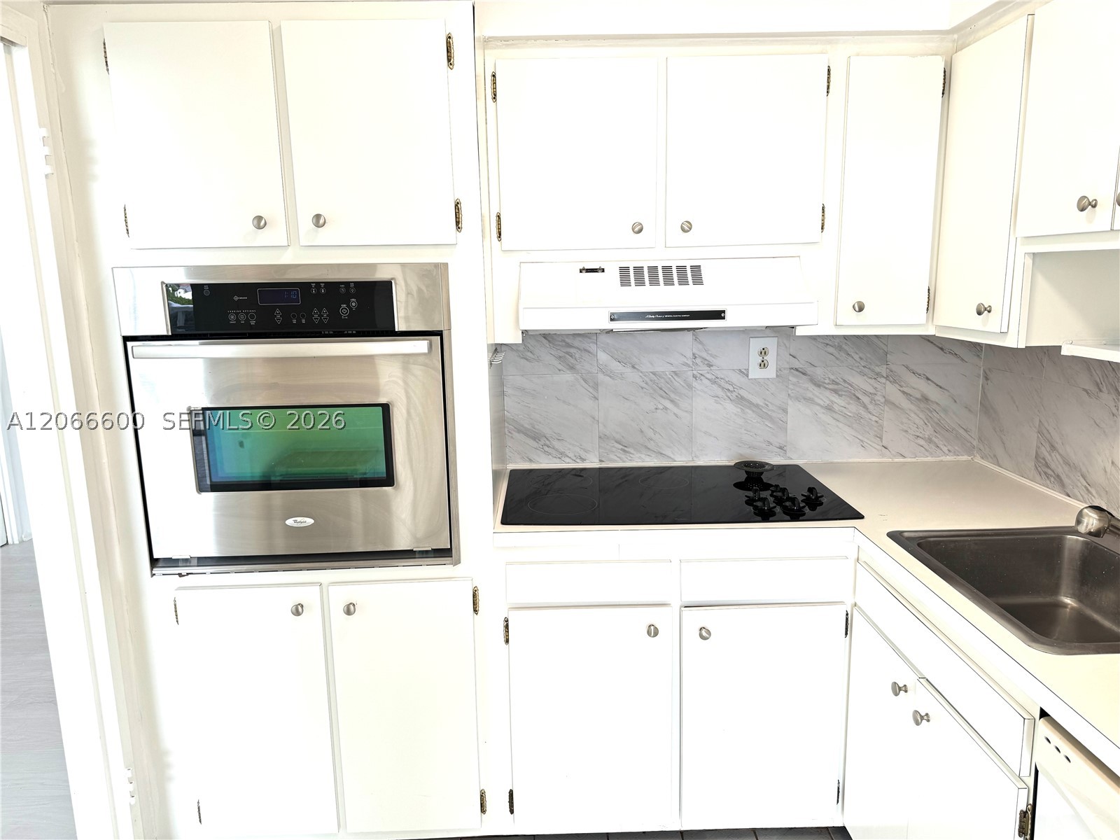 900 Bay Dr #523, Miami Beach FL 33141