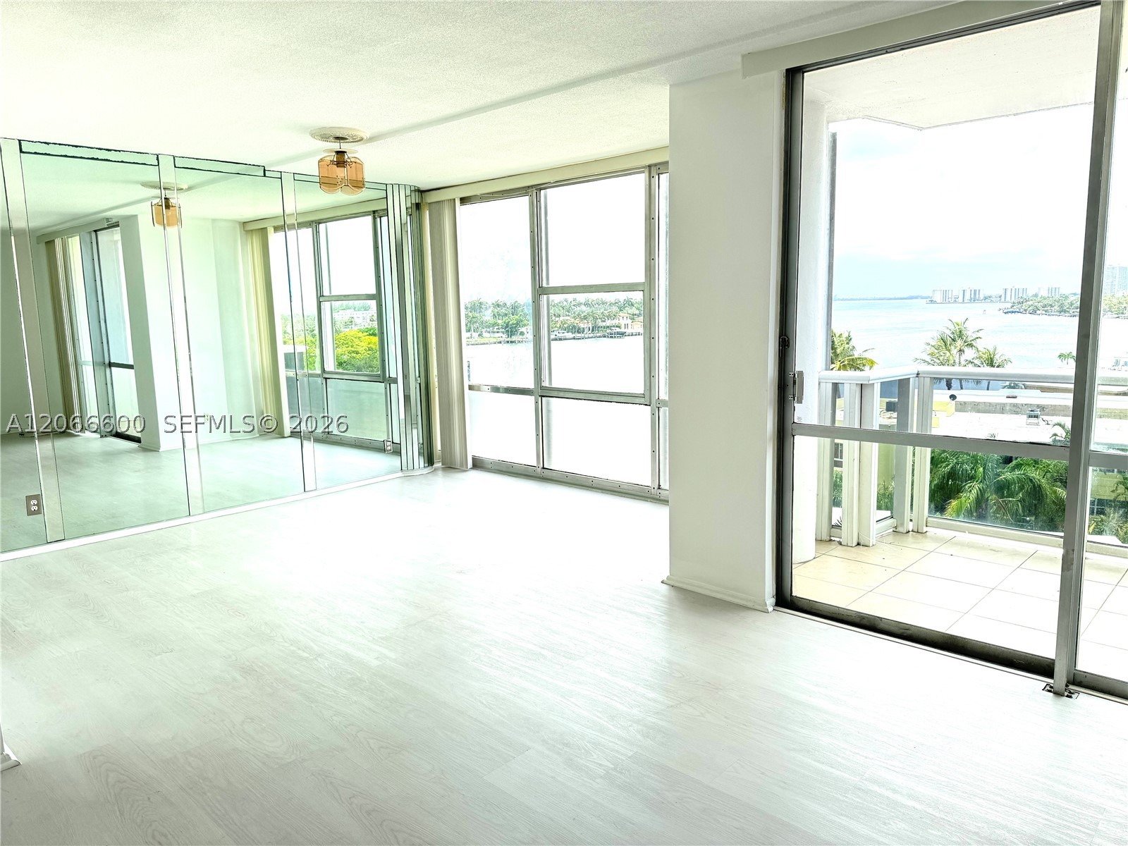 900 Bay Dr #523, Miami Beach FL 33141