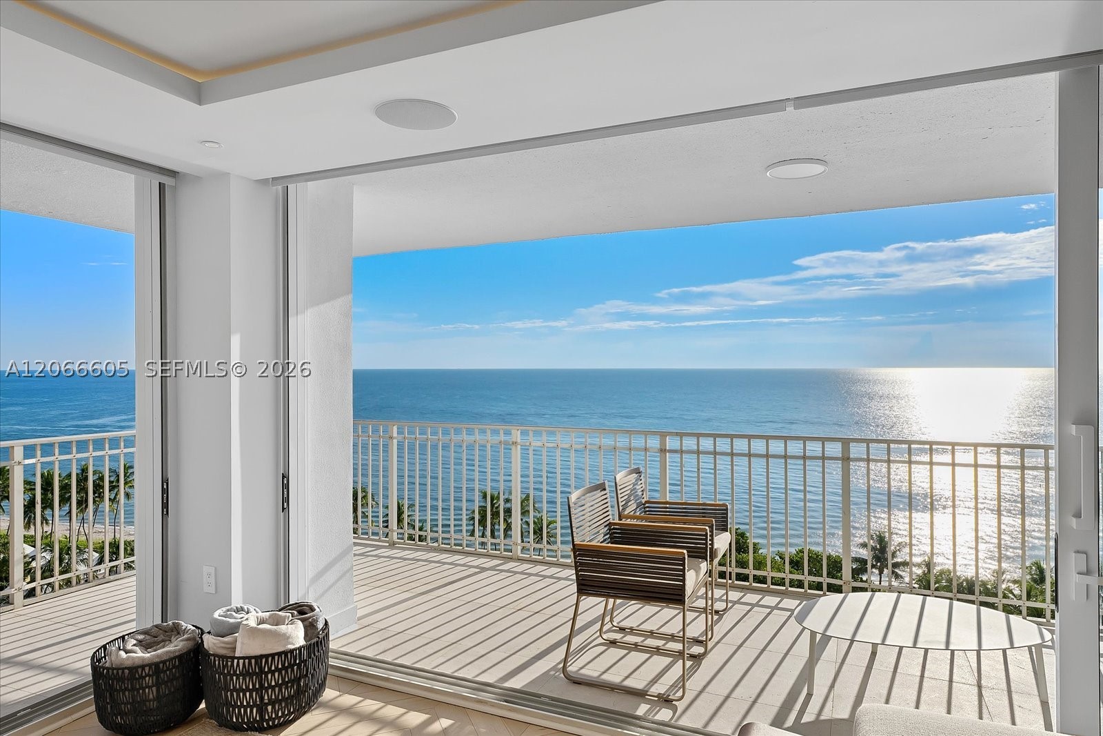 881 Ocean Dr #11H, Key Biscayne FL 33149