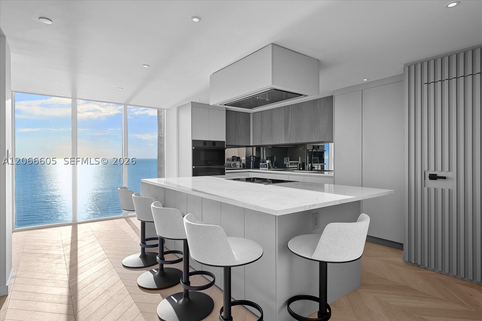 881 Ocean Dr #11H, Key Biscayne FL 33149