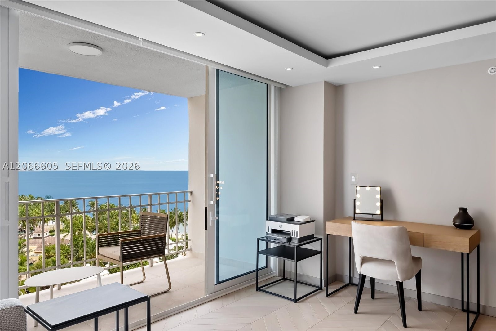 881 Ocean Dr #11H, Key Biscayne FL 33149