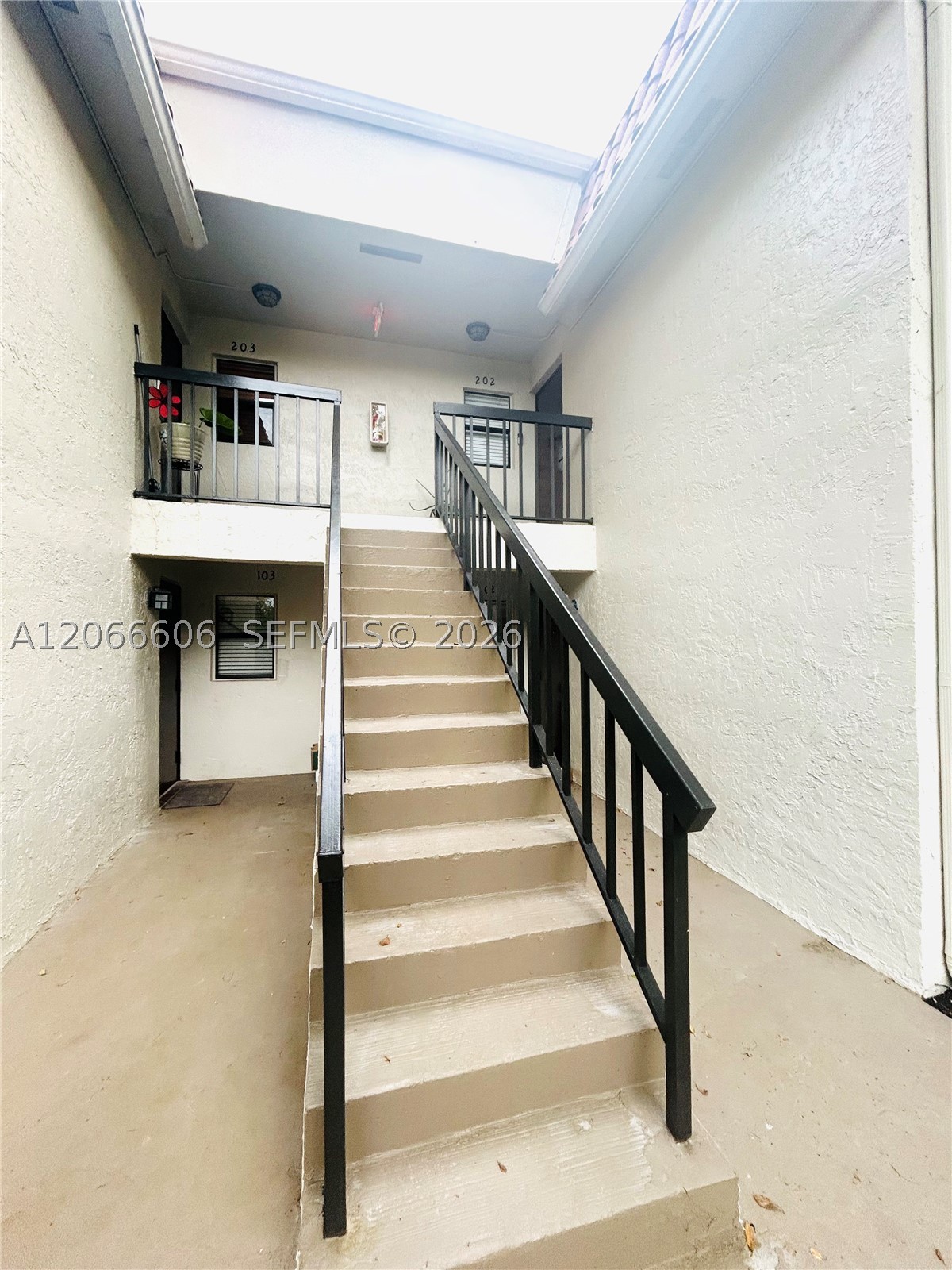 9702 Hammocks Blvd #203, Miami FL 33196