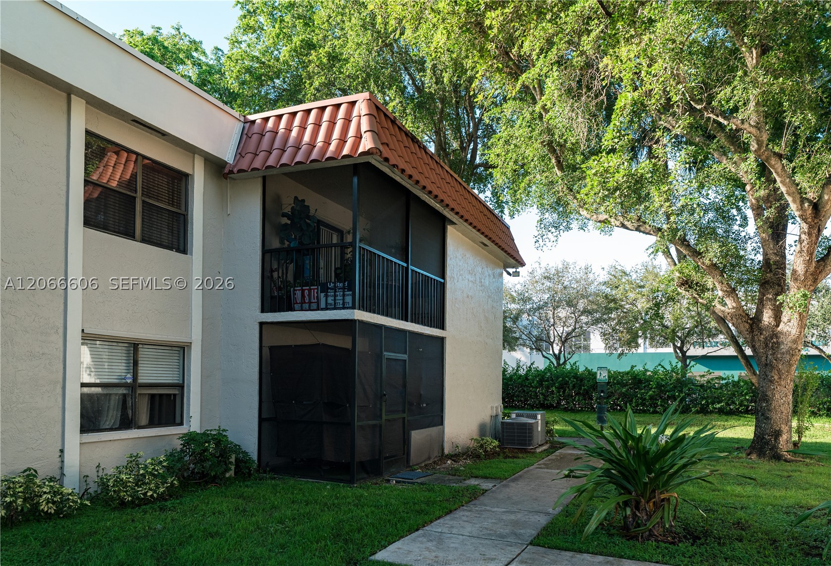 9702 Hammocks Blvd #203, Miami FL 33196