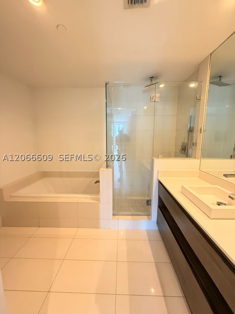 1100 S MIAMI AV #2911, Miami FL 33130