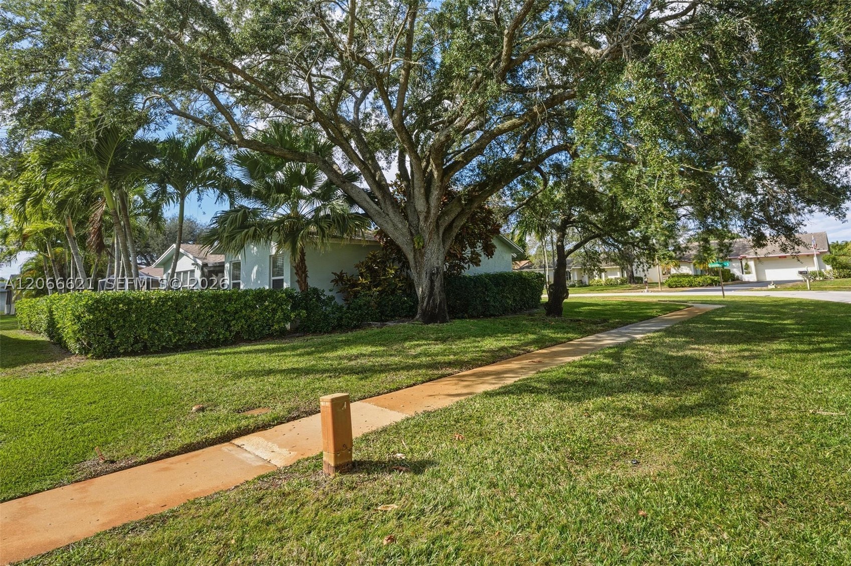 10308 Greenbriar Ct, Boca Raton FL 33498