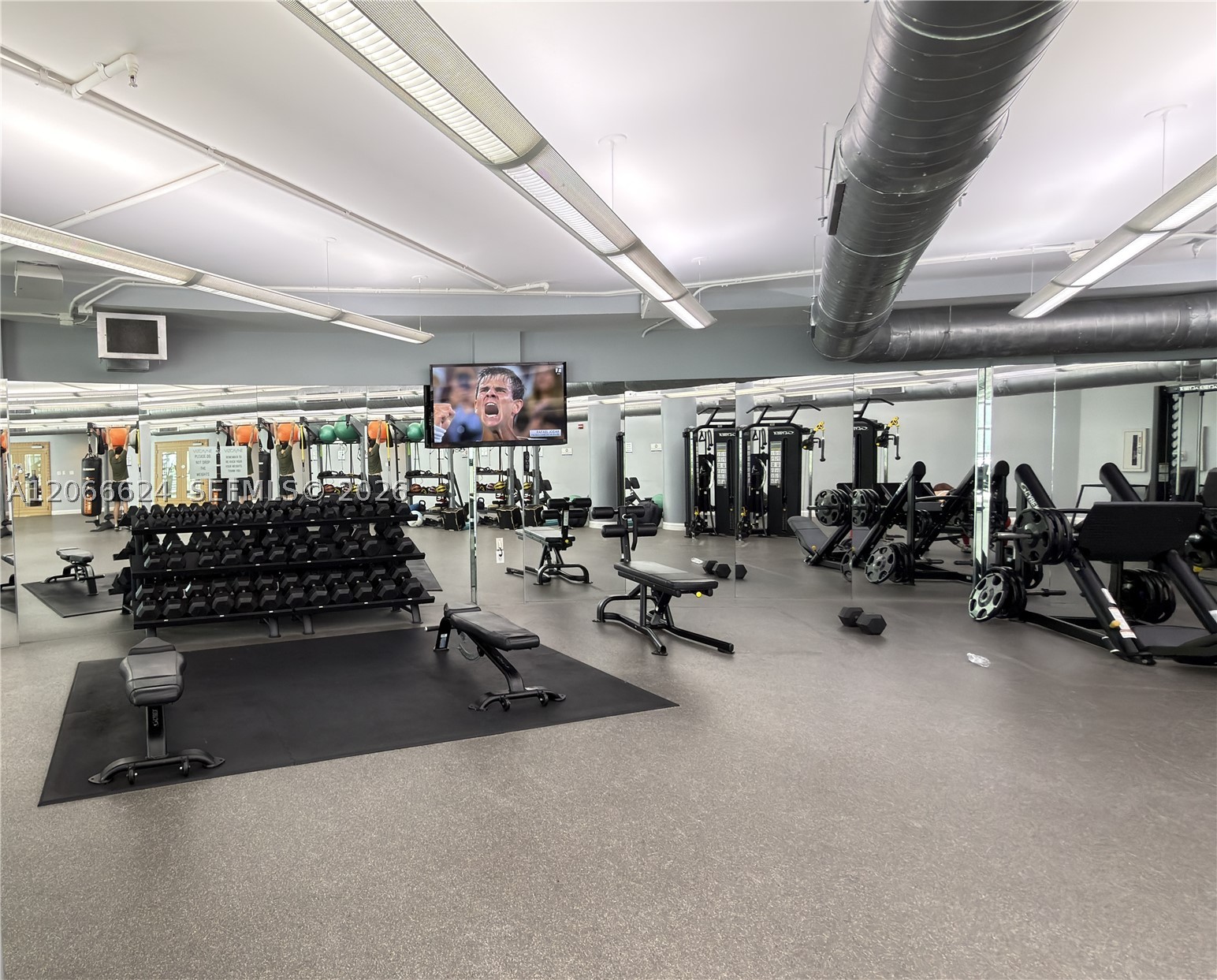 244 Biscayne Blvd #808, Miami FL 33132