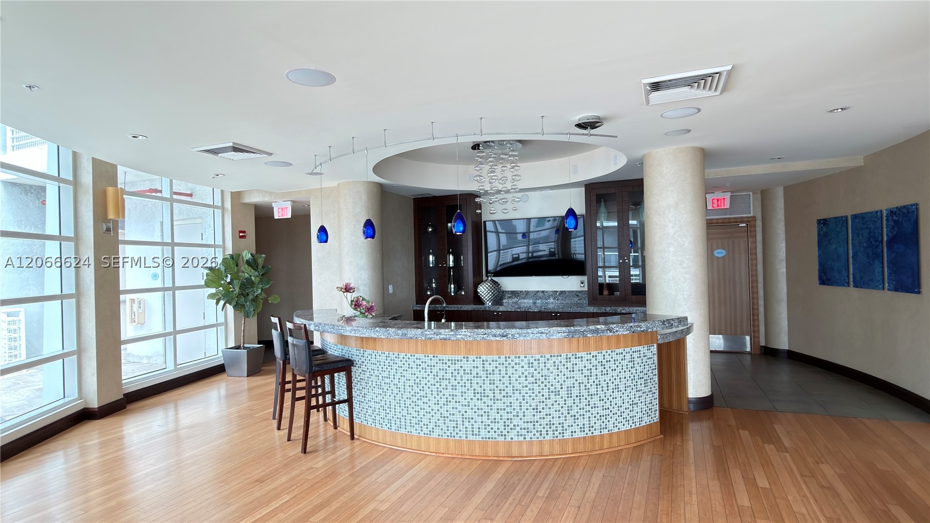244 Biscayne Blvd #808, Miami FL 33132