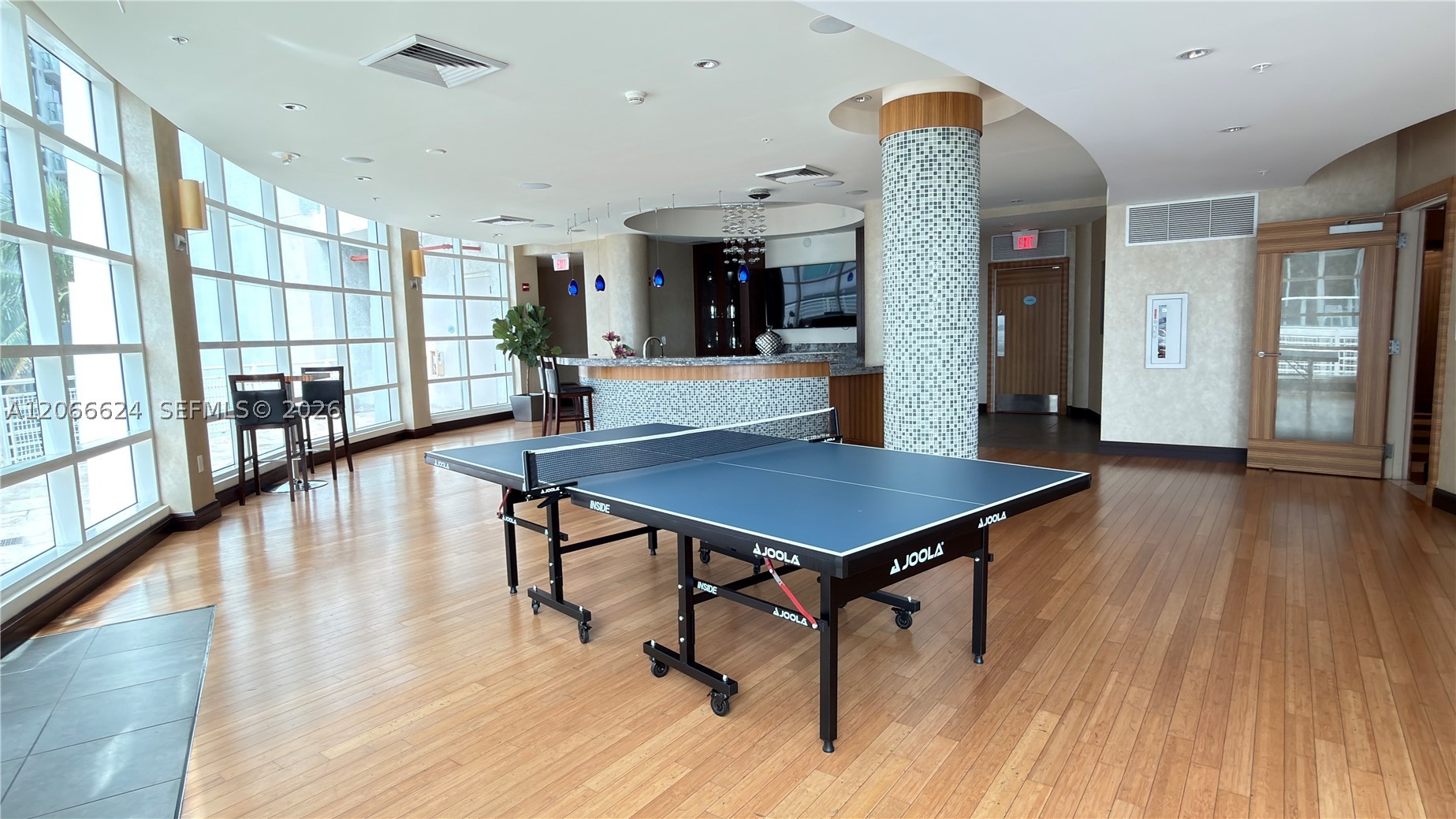 244 Biscayne Blvd #808, Miami FL 33132