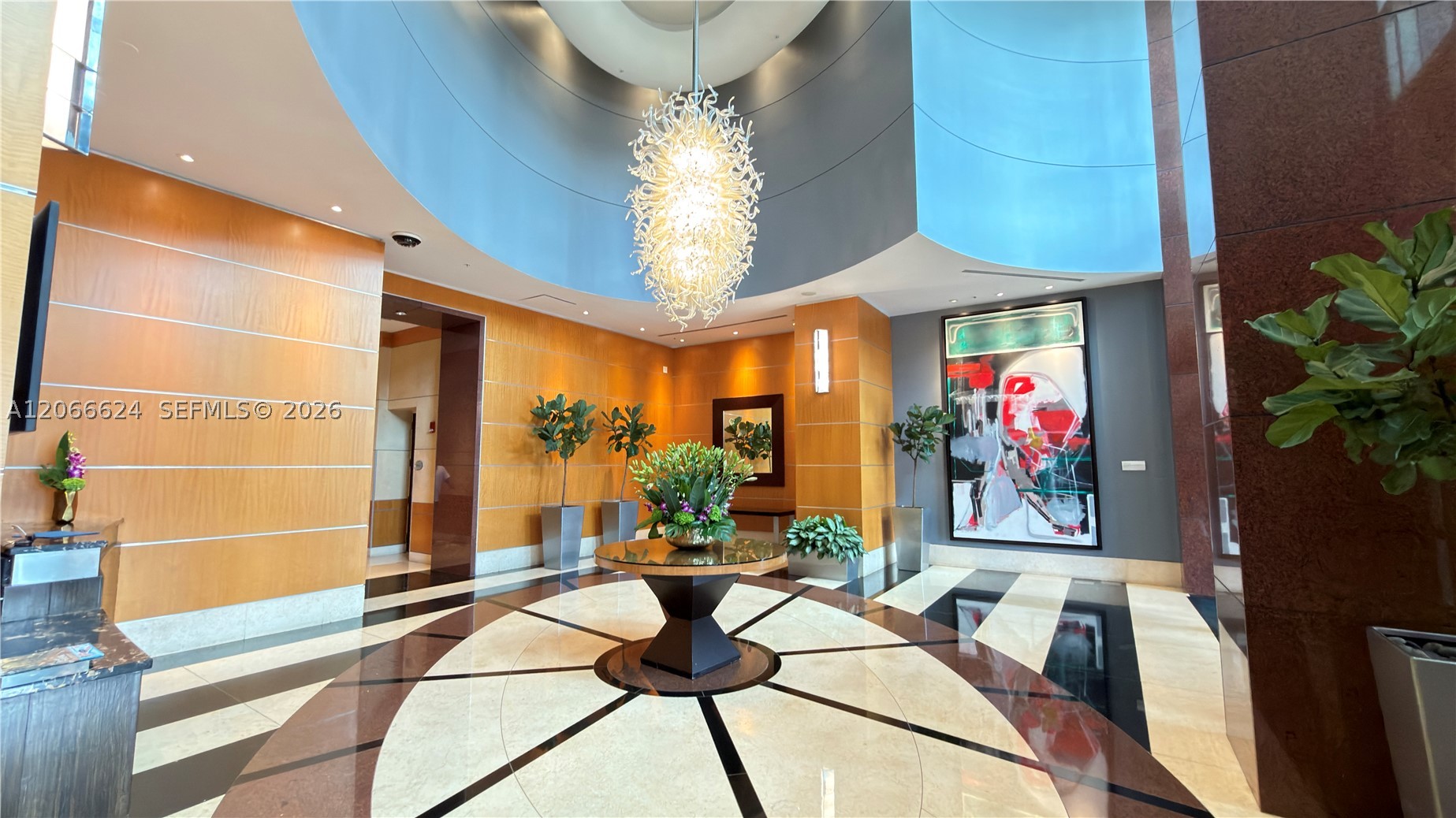 244 Biscayne Blvd #808, Miami FL 33132