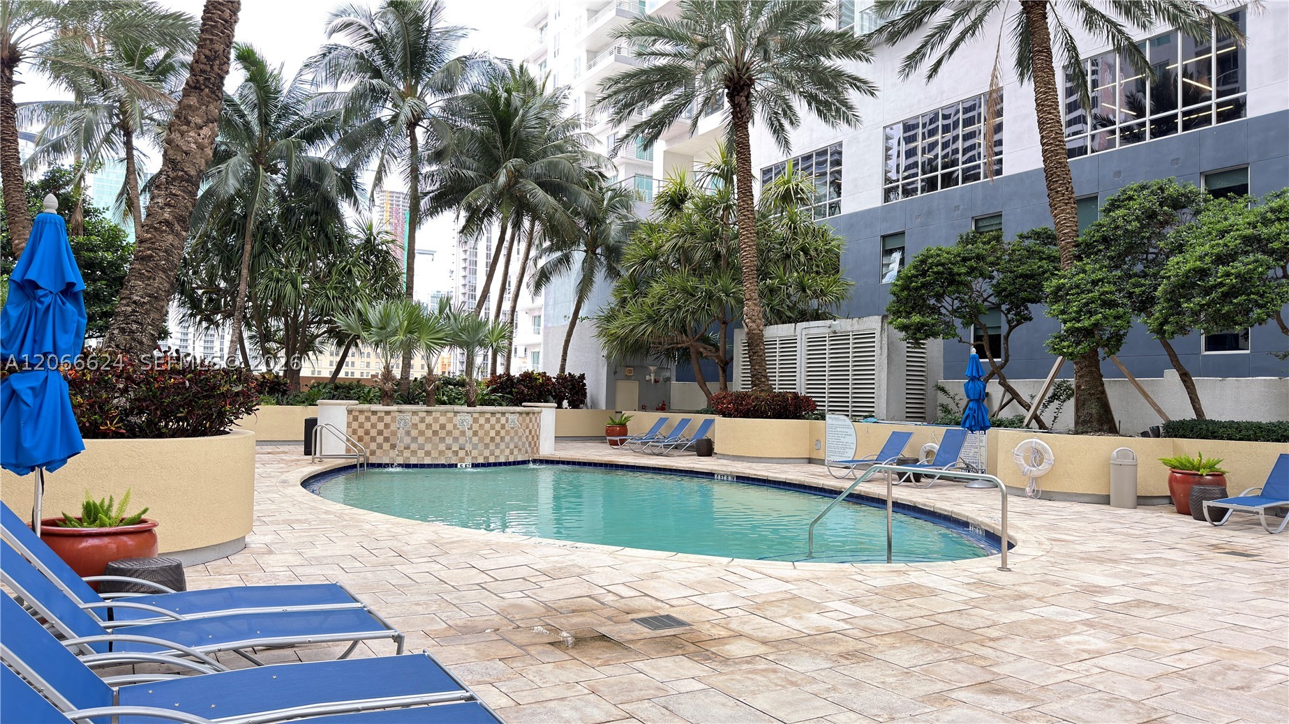 244 Biscayne Blvd #808, Miami FL 33132