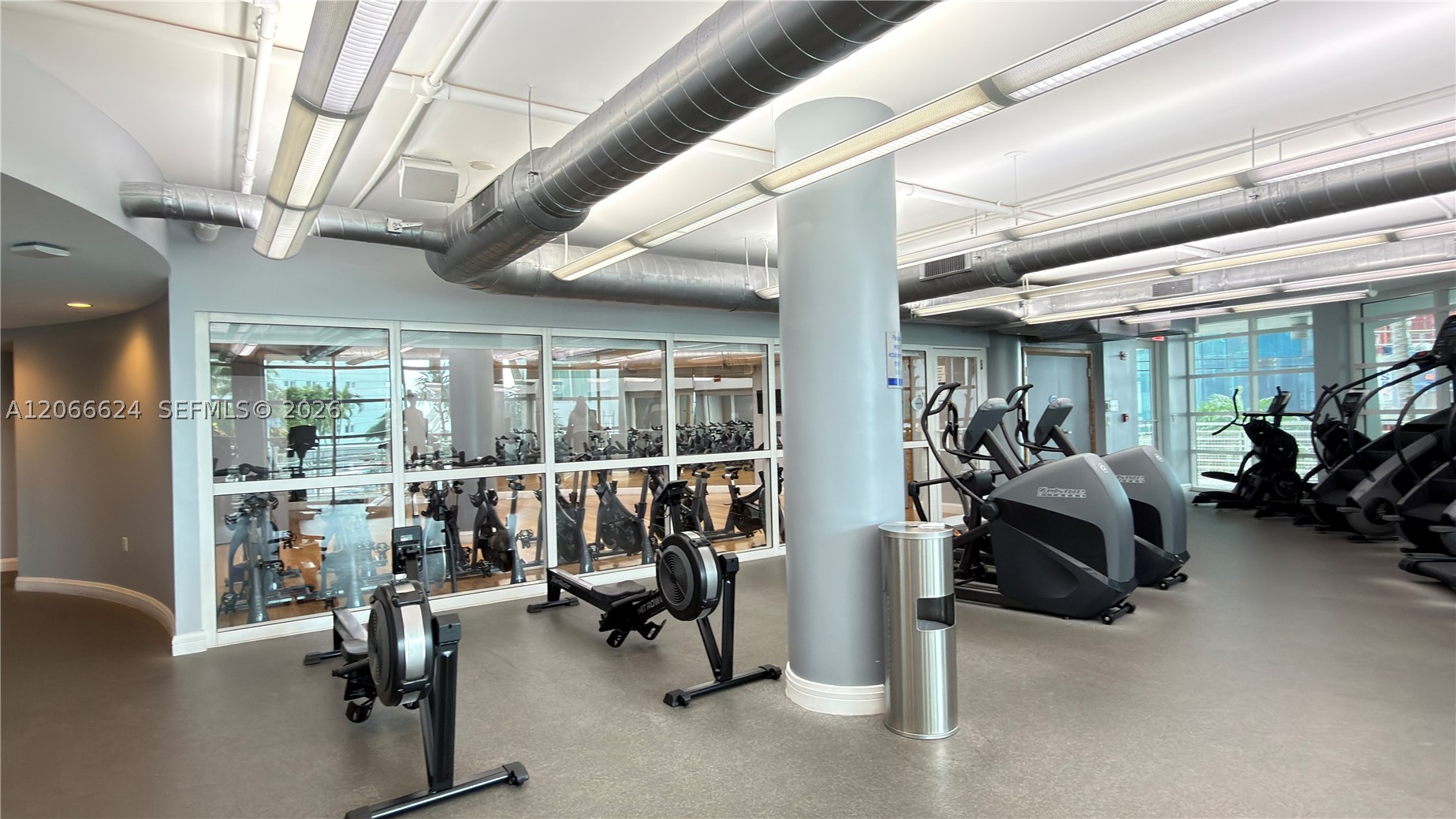 244 Biscayne Blvd #808, Miami FL 33132