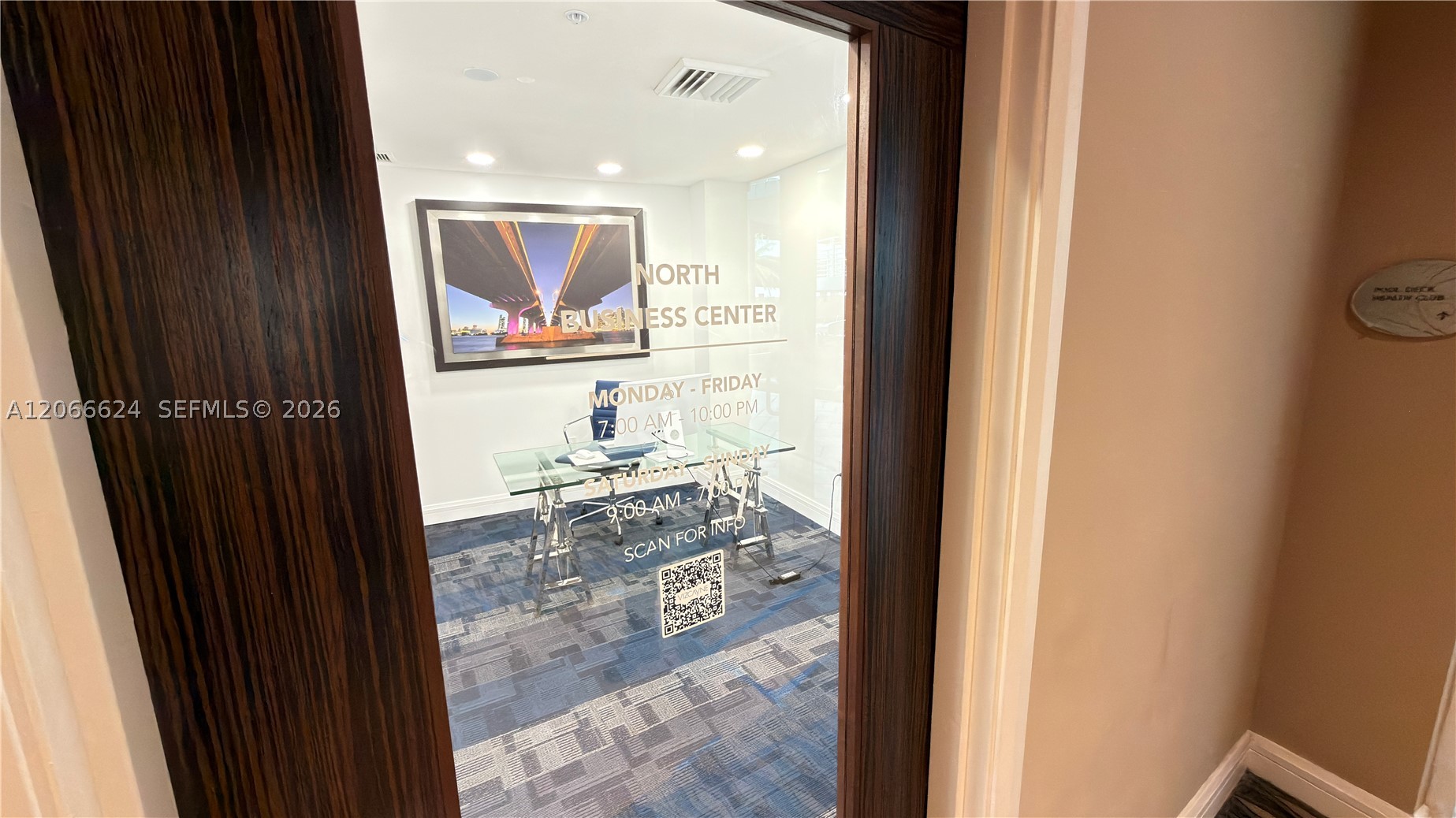 244 Biscayne Blvd #808, Miami FL 33132