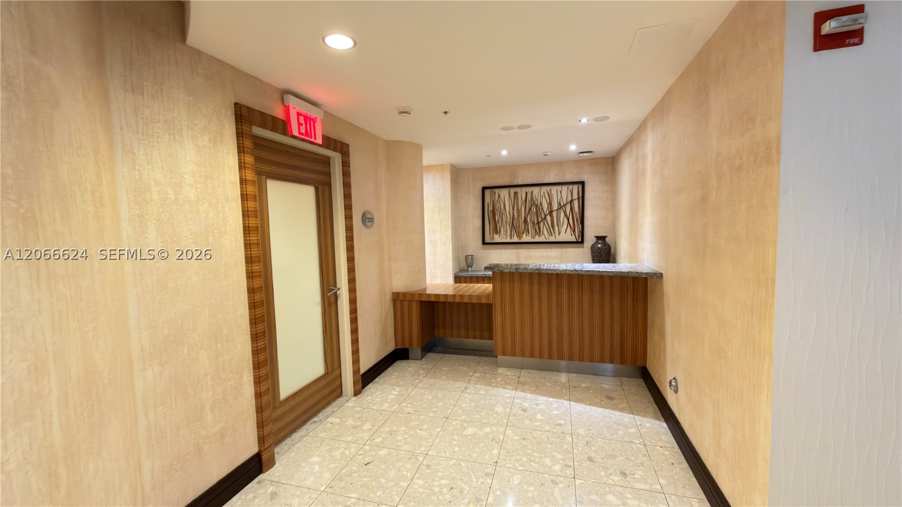 244 Biscayne Blvd #808, Miami FL 33132