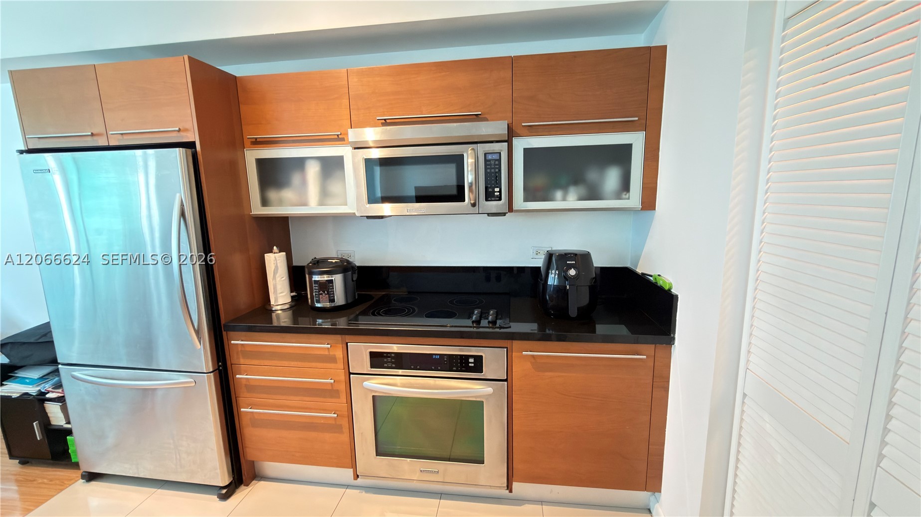 244 Biscayne Blvd #808, Miami FL 33132
