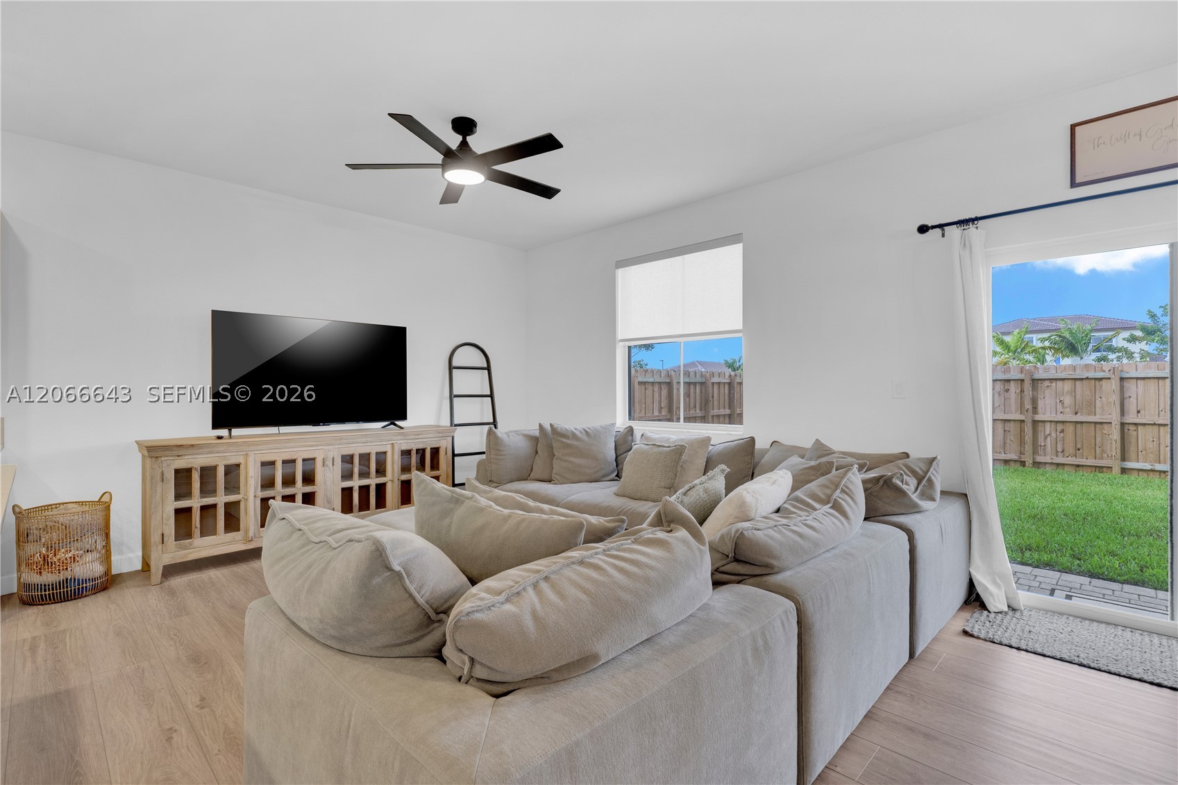 2444 SE 24th Ave, Homestead FL 33035