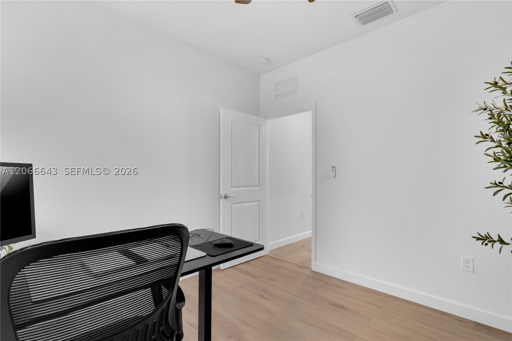 2444 SE 24th Ave, Homestead FL 33035