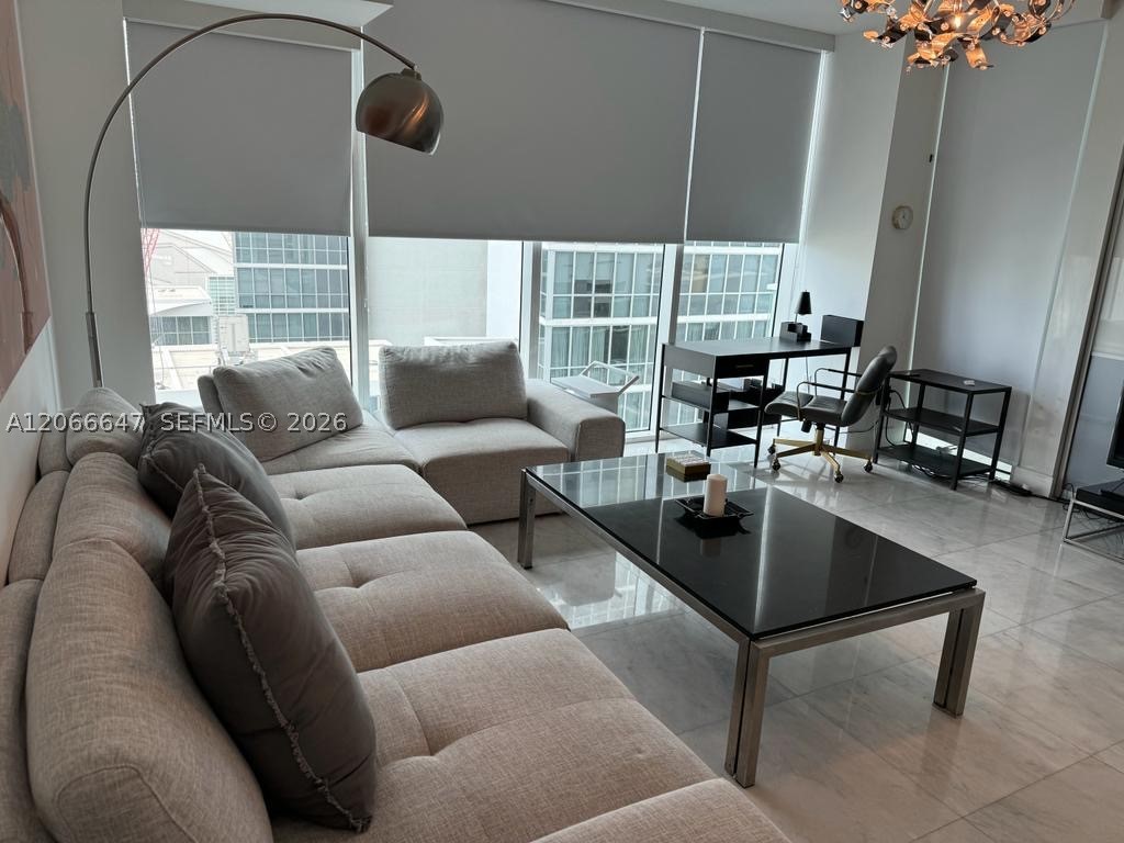 1040 Biscayne Blvd #1505, Miami FL 33132