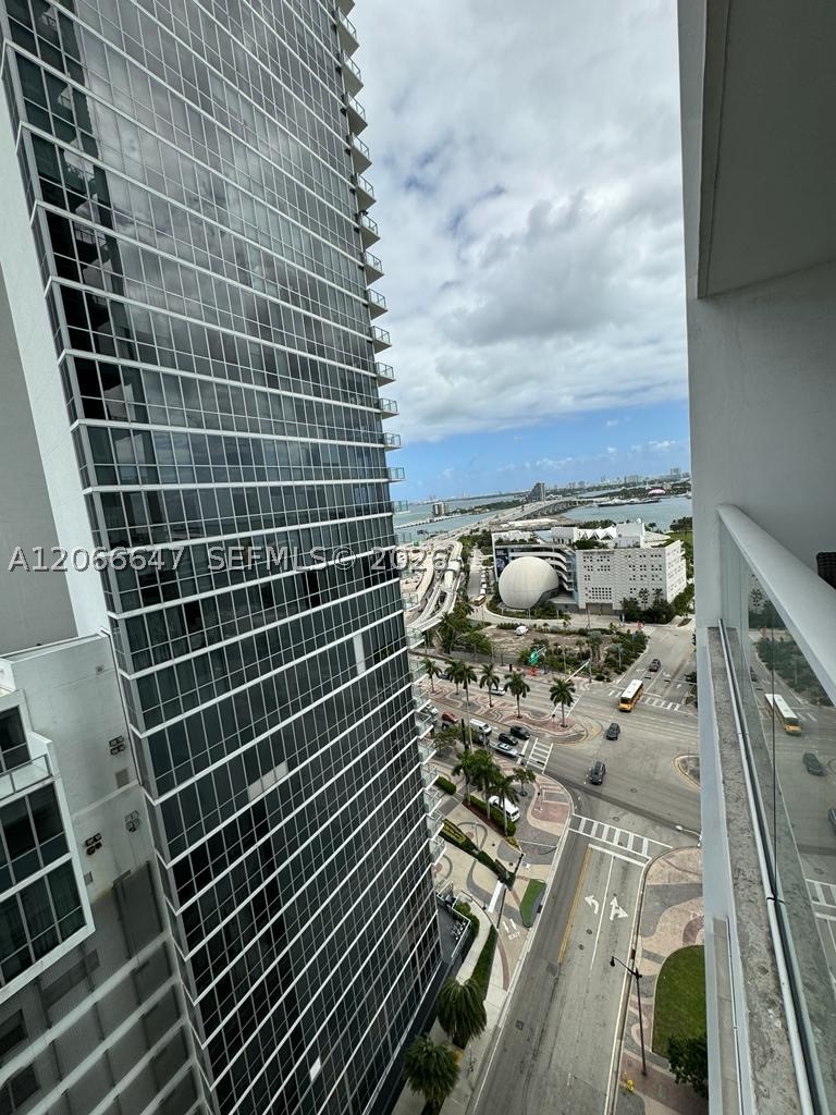 1040 Biscayne Blvd #1505, Miami FL 33132