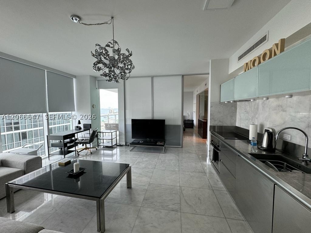 1040 Biscayne Blvd #1505, Miami FL 33132