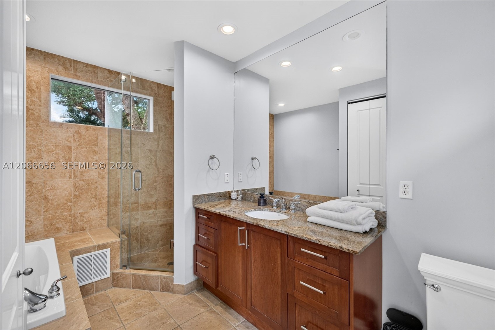 125 NE 16th Ter #0, Fort Lauderdale FL 33301
