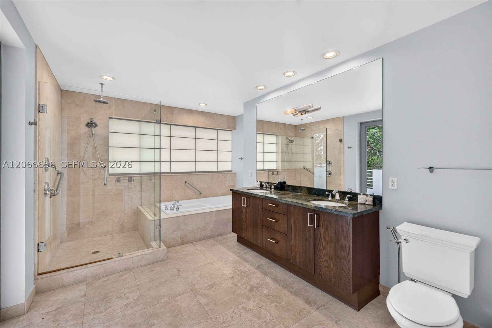 125 NE 16th Ter #0, Fort Lauderdale FL 33301