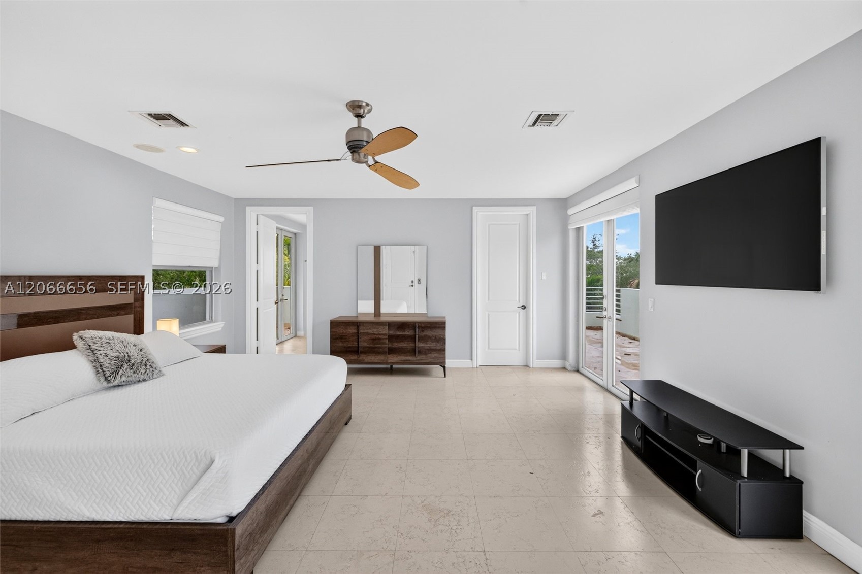 125 NE 16th Ter #0, Fort Lauderdale FL 33301