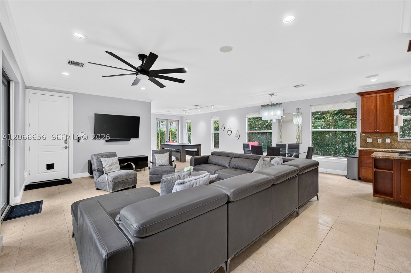125 NE 16th Ter #0, Fort Lauderdale FL 33301