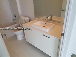 151 SE 1st St #3207, Miami FL 33131