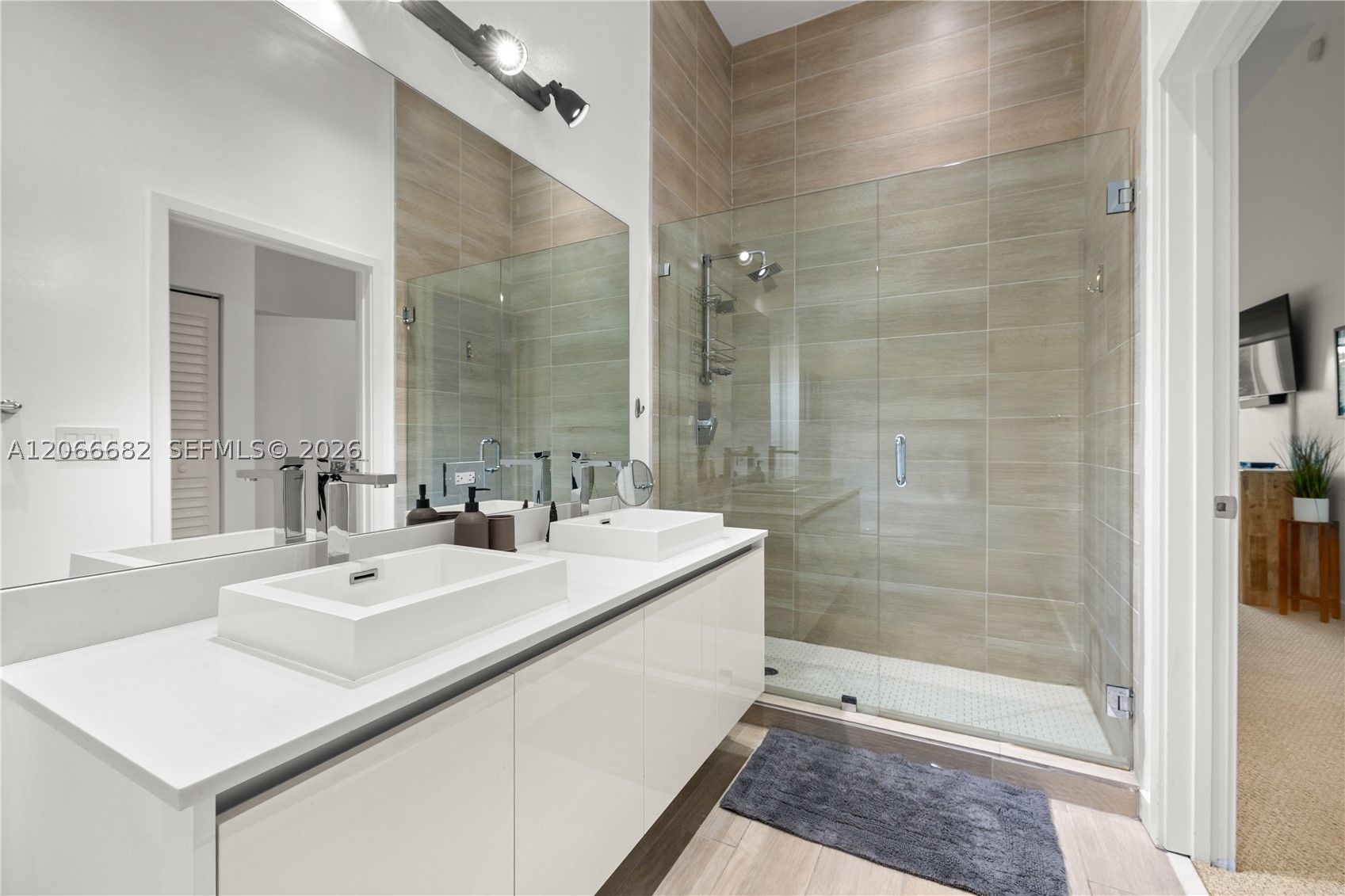 1600 SW 1st Ave #307, Miami FL 33129
